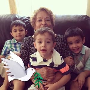 Meet your Posher, Lina